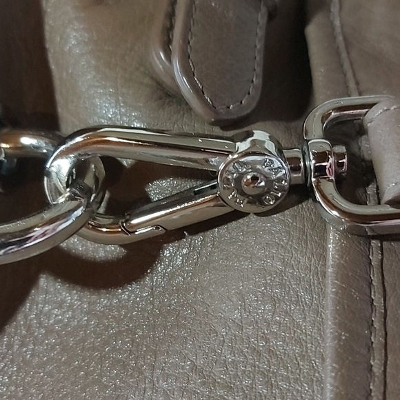 28. PALIO LEATHER CROSSBODY BAG! - Picture 3 of 3